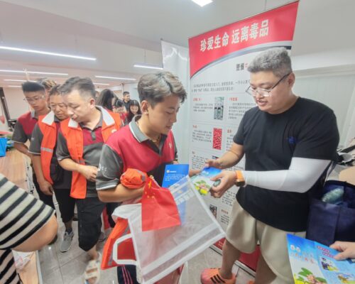 0cb6a78e3b9d371cfaea262448c78bb 0cb6a78e3b9d371cfaea262448c78bb