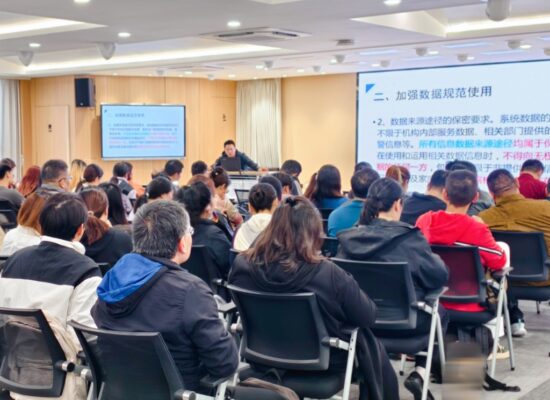 7356c96f4298cf0cd83a8c6bf82a0bea