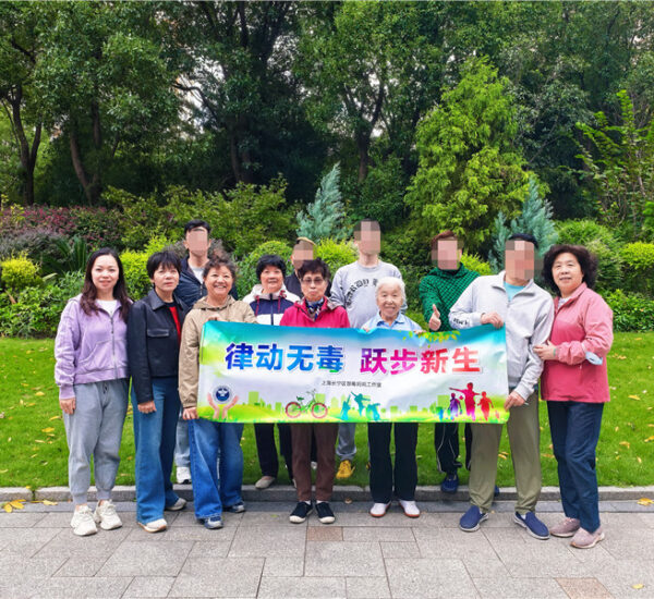 {"ARInfo":{"IsUseAR":false},"Version":"1.0.0","MakeupInfo":{"IsUseMakeup":false},"FaceliftInfo":{"IsChangeEyeLift":false,"IsChangeFacelift":false,"IsChangePostureLift":false,"IsChangeNose":false,"IsChangeFaceChin":false,"IsChangeMouth":false,"IsChangeThinFace":false},"BeautyInfo":{"SwitchMedicatedAcne":false,"IsAIBeauty":false,"IsBrightEyes":false,"IsSharpen":false,"IsOldBeauty":false,"IsReduceBlackEyes":false},"HandlerInfo":{"AppName":2},"FilterInfo":{"IsUseFilter":false}}